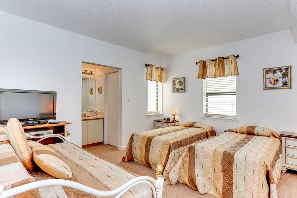 2nd Bedroom