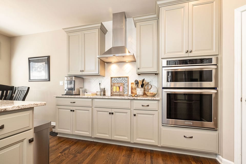 Nugget Ice maker, stove top, range and built in microwave