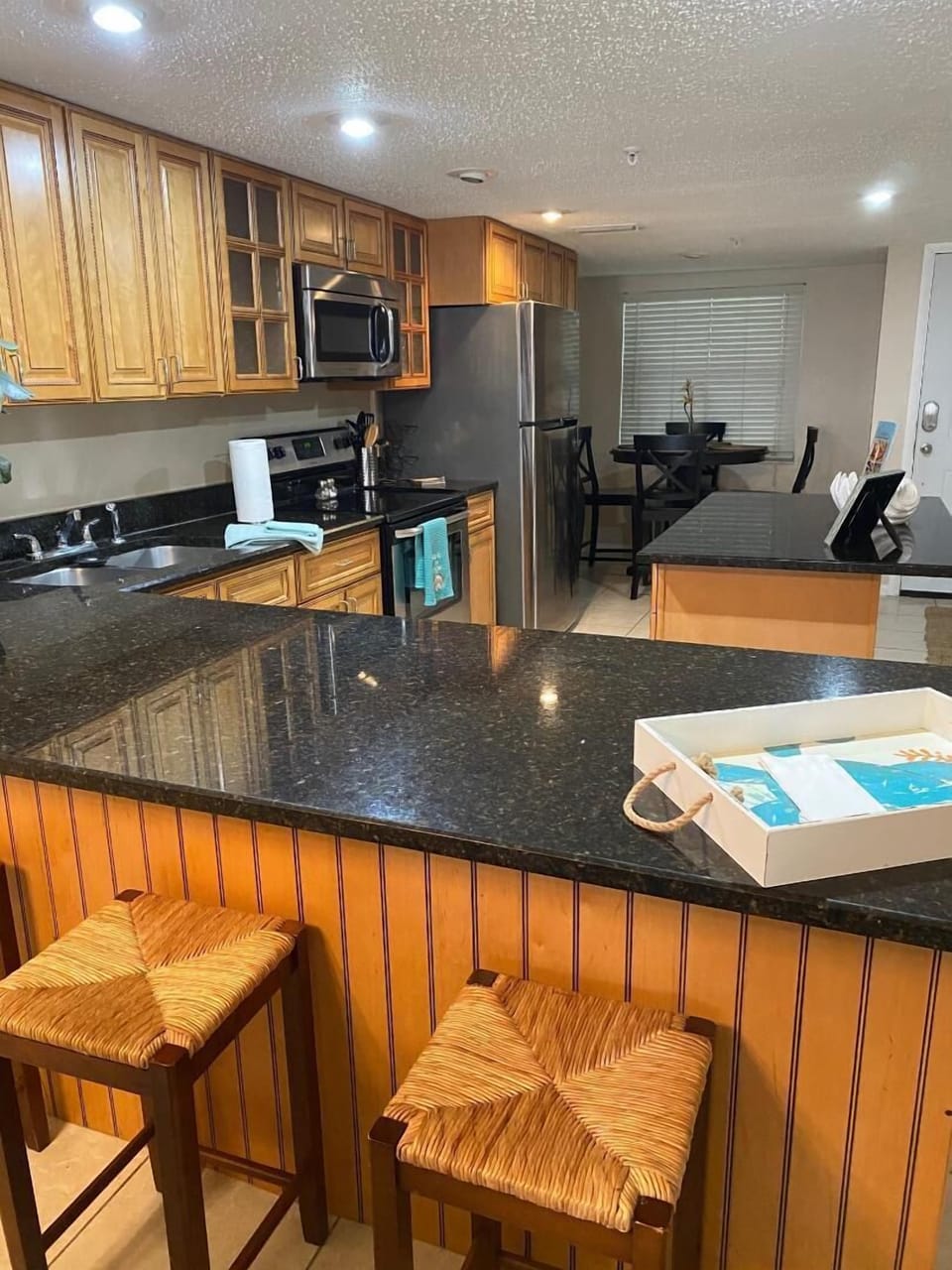 Counter seating