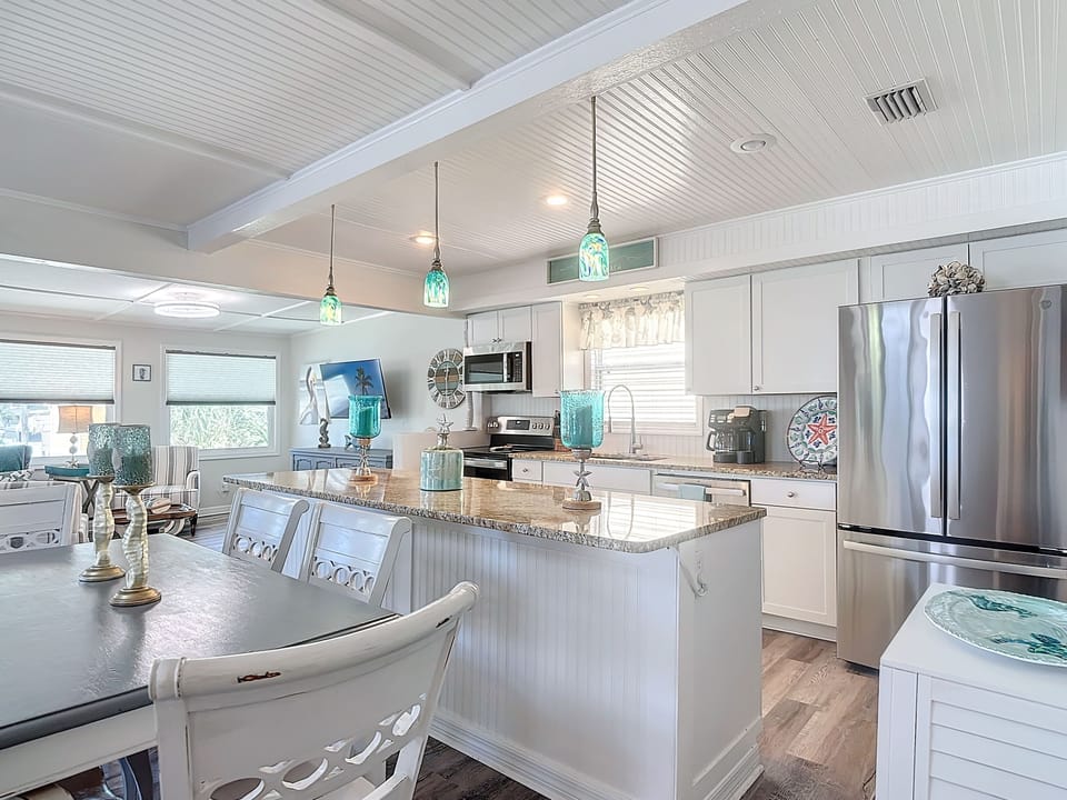 Upstairs dining and kitchen. 
