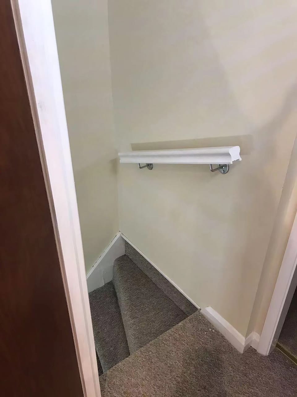Premium bedding, desk, iron/ironing board, free WiFi
