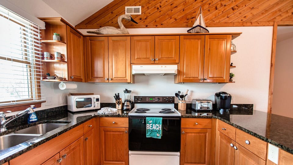 Fully furnished kitchen