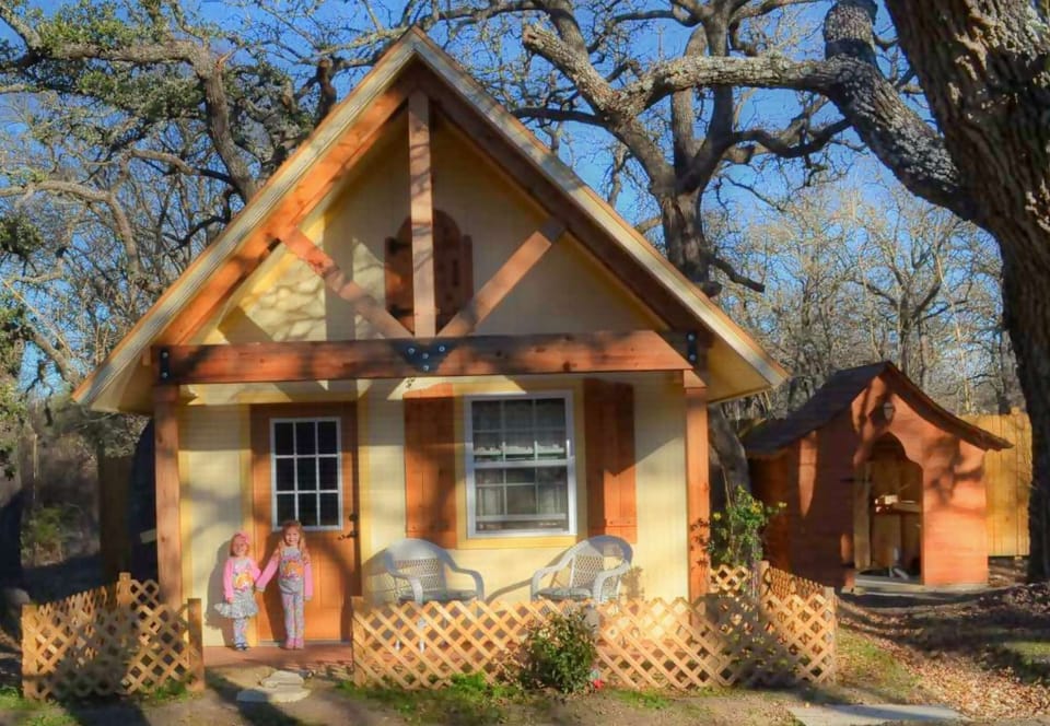 Rumpelstilzchen Cottage, exterior