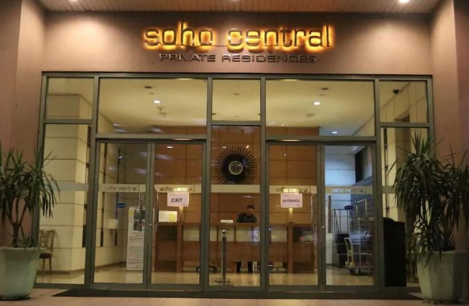 Condo fronting Shangrila Mall along Shaw