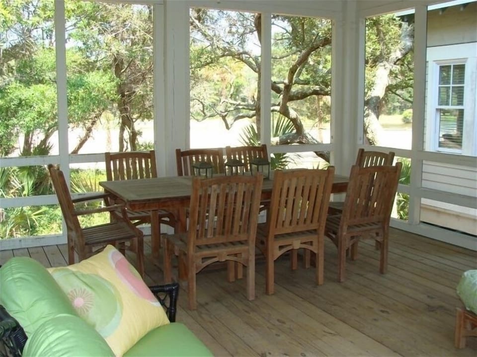 Dine Alfresco on the Porch