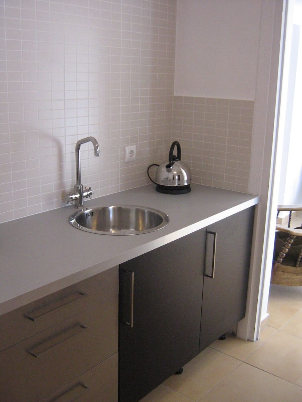 Pool kitchen