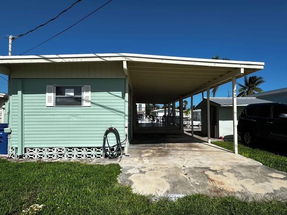 Sweet one bedroom one bath home that sleeps 4 comfortably