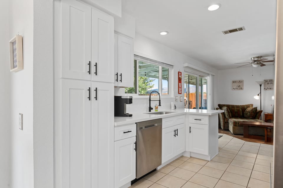 Kitchen | Cooking Basics | Dishware/Flatware