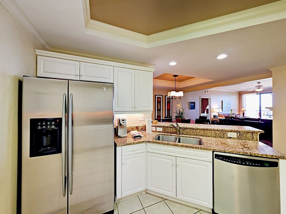 Well-equipped kitchen
