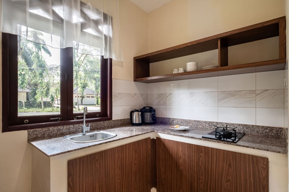 Fridge, electric kettle