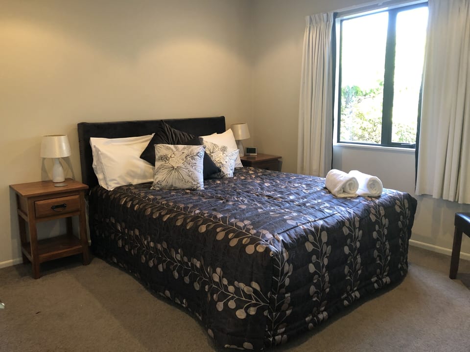 Queen Bedroom