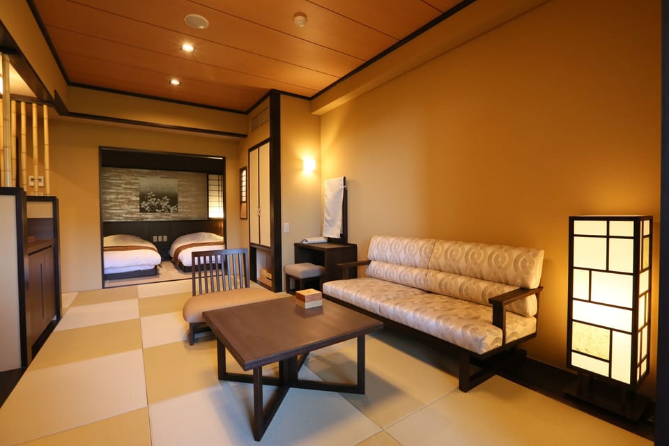 Premium bedding, in-room safe, desk, free WiFi