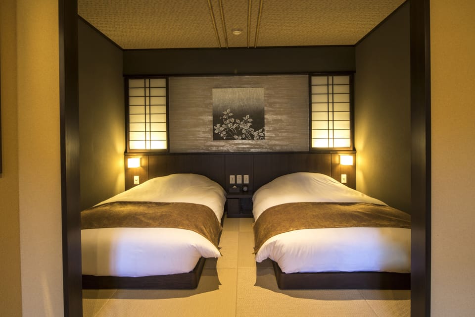 Premium bedding, in-room safe, desk, free WiFi