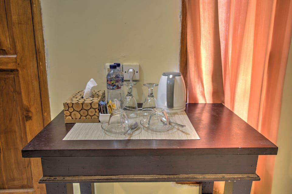 Basic Twin Room | Room amenity