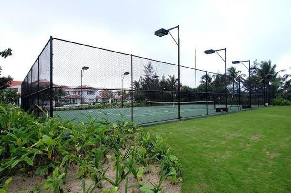Tennis court