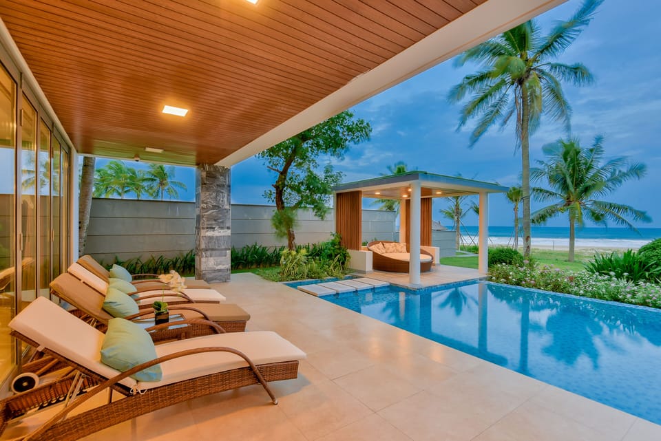 Beach/ocean view