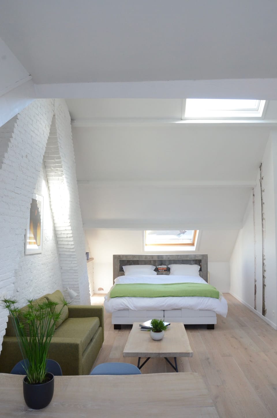 Design Room, 1 King Bed (Icelandic) | Egyptian cotton sheets, premium bedding, Tempur-Pedic beds, minibar