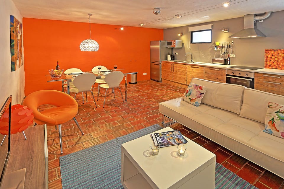 Family Apartment, 1 Bedroom, Terrace, Valley View (Happy Family) | Living area