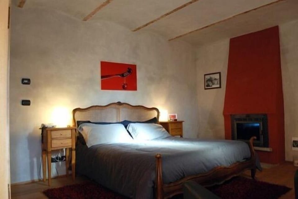Comfort Room, Non Smoking, Ground Floor | Desk, blackout drapes, free cribs/infant beds, travel crib