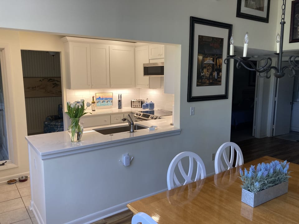 Newly Renovated Kitchen
