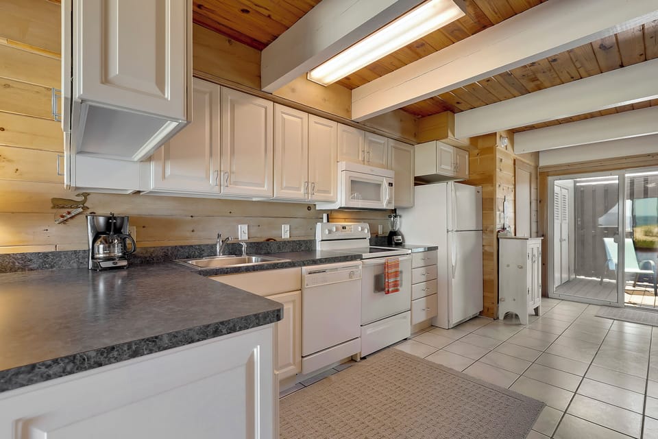Main Level,Kitchen,