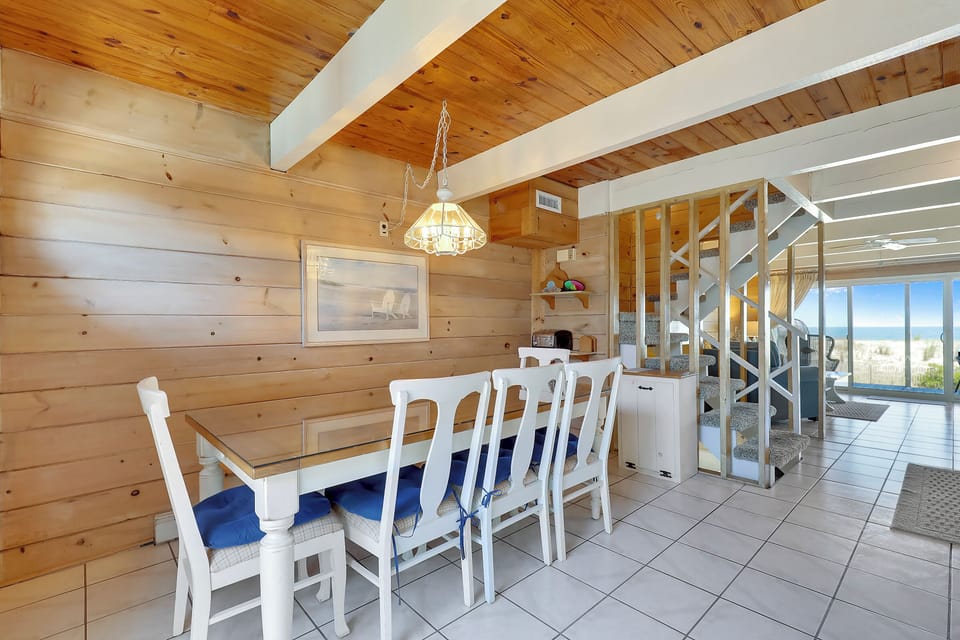 Main Level,Dining Area,
