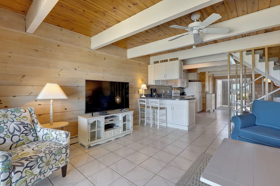 Main Level,Living Area,