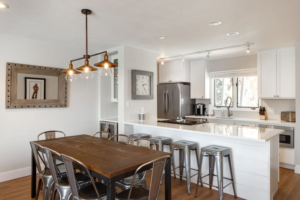 Dining with extra Bar Counter Seating