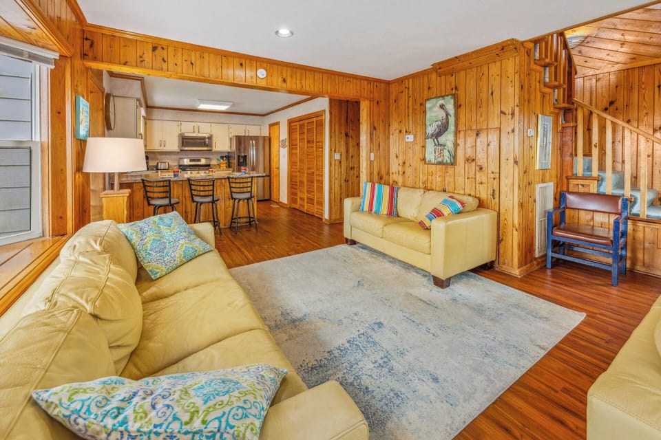 Surf or Sound Realty - 4 - Heart's Desire - Great Room -5