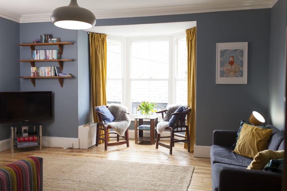 Cottage, 3 Bedrooms | Laptop workspace, iron/ironing board