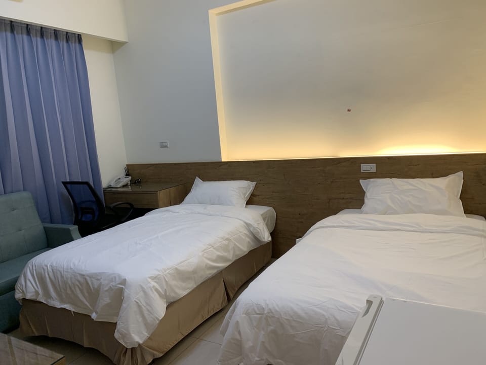 Design Double or Twin Room, 2 Twin Beds, Non Smoking | Individually decorated, desk, blackout drapes, free WiFi