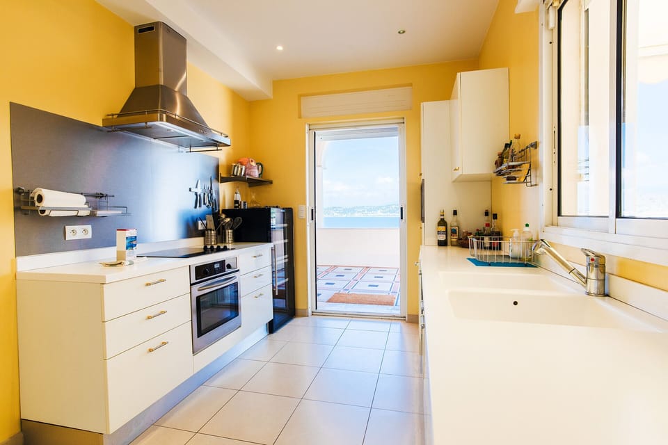 Independent kitchen