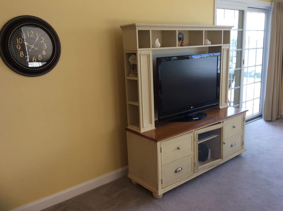 LED Smart TV