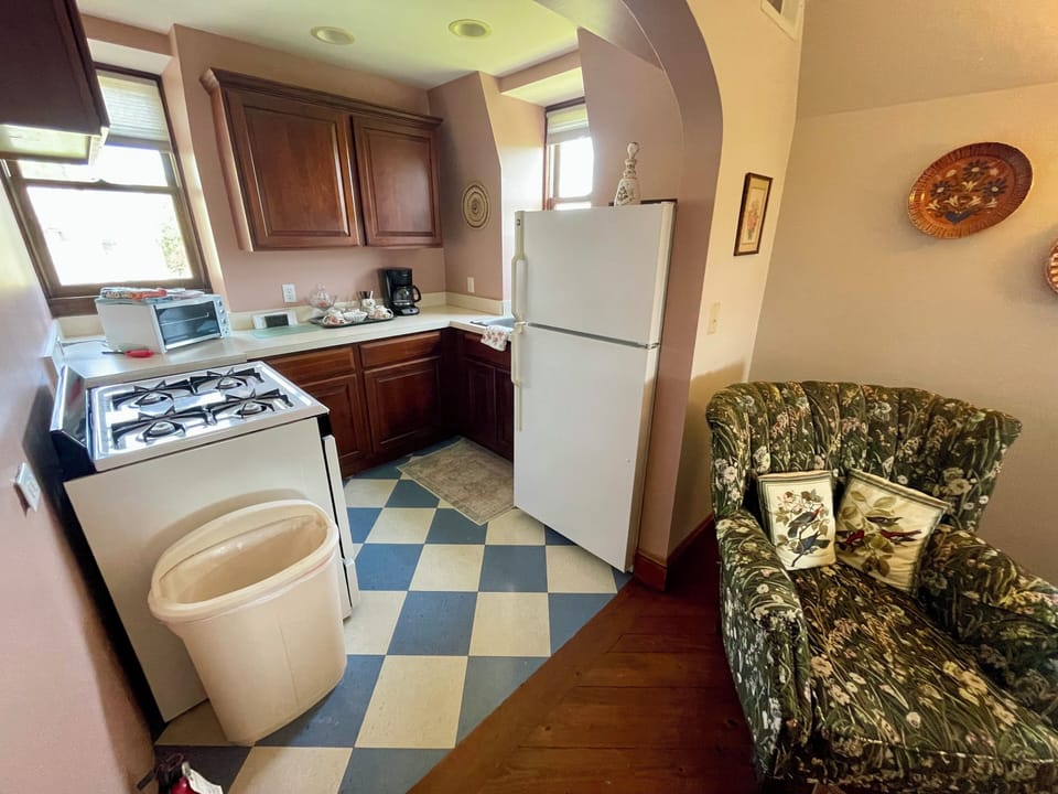 The Lincoln Room | Private kitchen | Coffee/tea maker