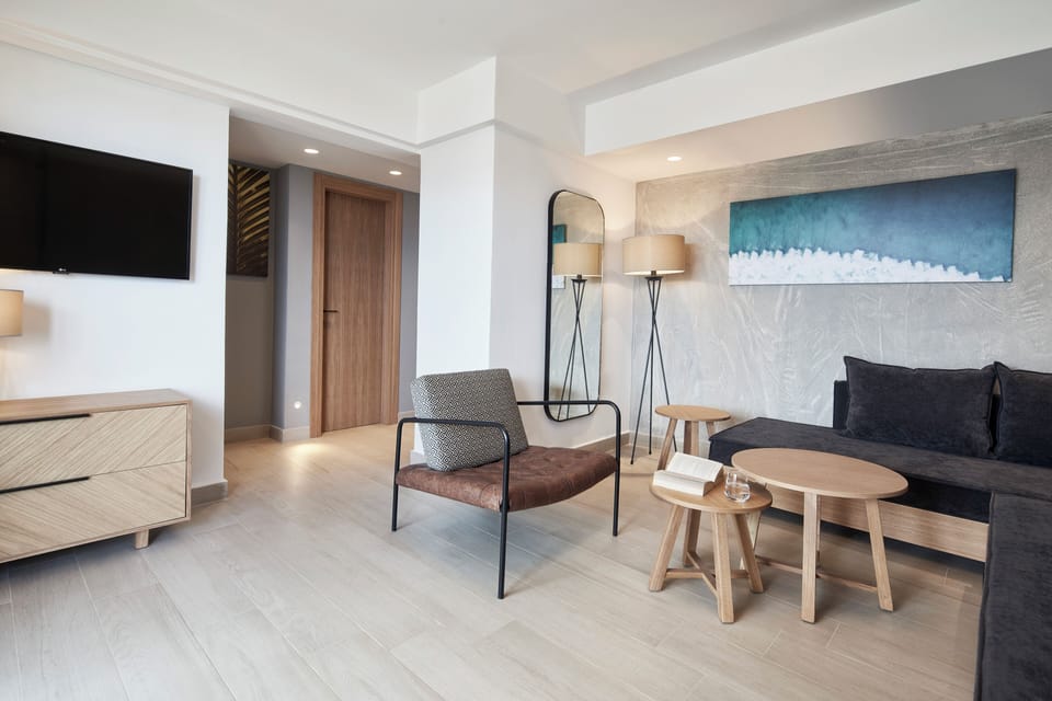 Suite, City View | Living area | 43-inch flat-screen TV with satellite channels, TV, table tennis