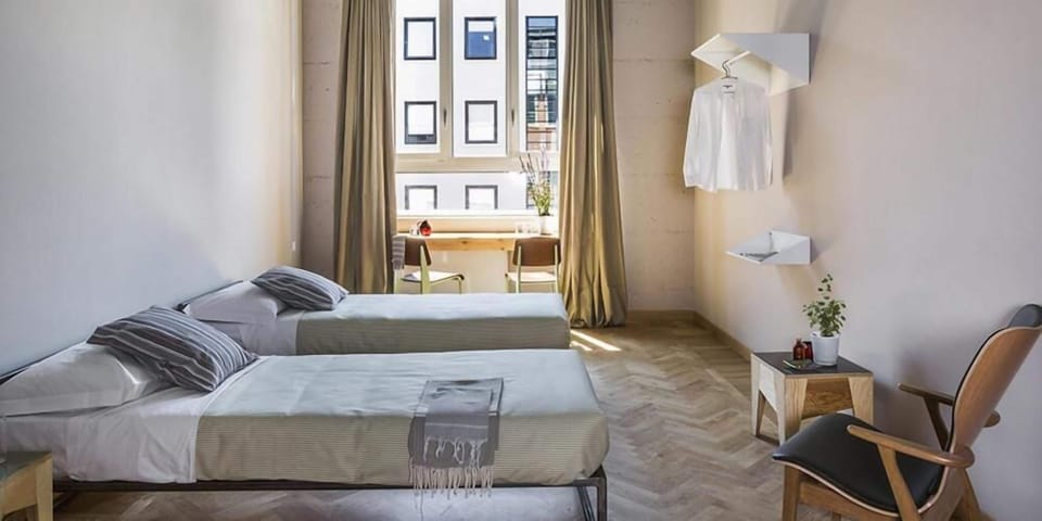 Free WiFi, bed sheets, wheelchair access