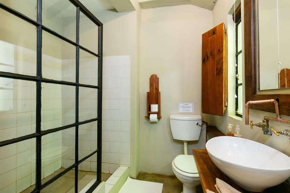 Classic Double Room | Bathroom