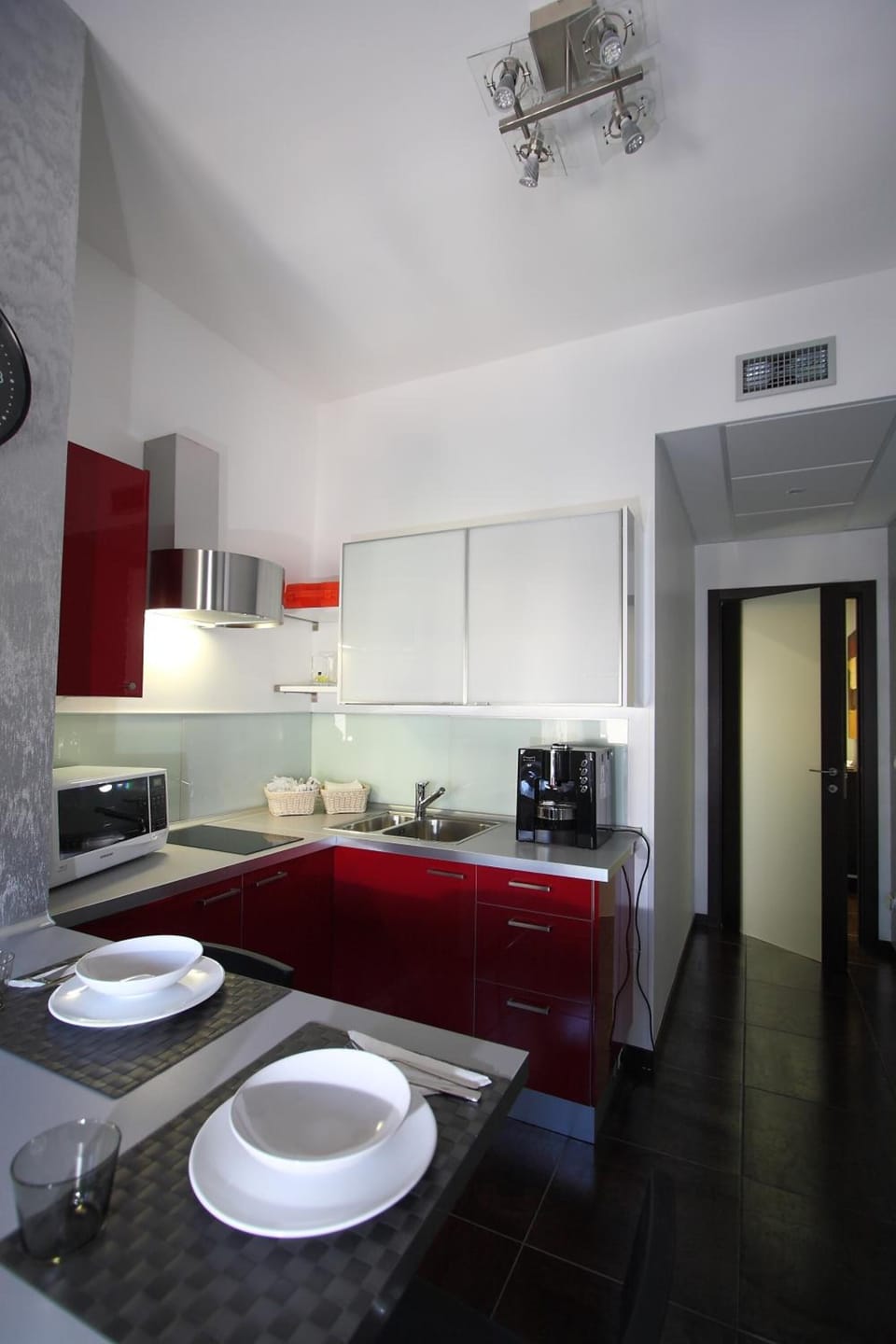 Microwave, stovetop, espresso maker, coffee/tea maker
