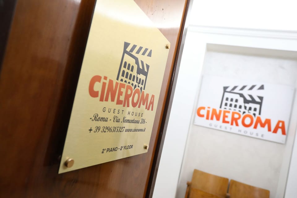 Executive Double Room, 1 Bedroom, City View | Living area | Flat-screen TV