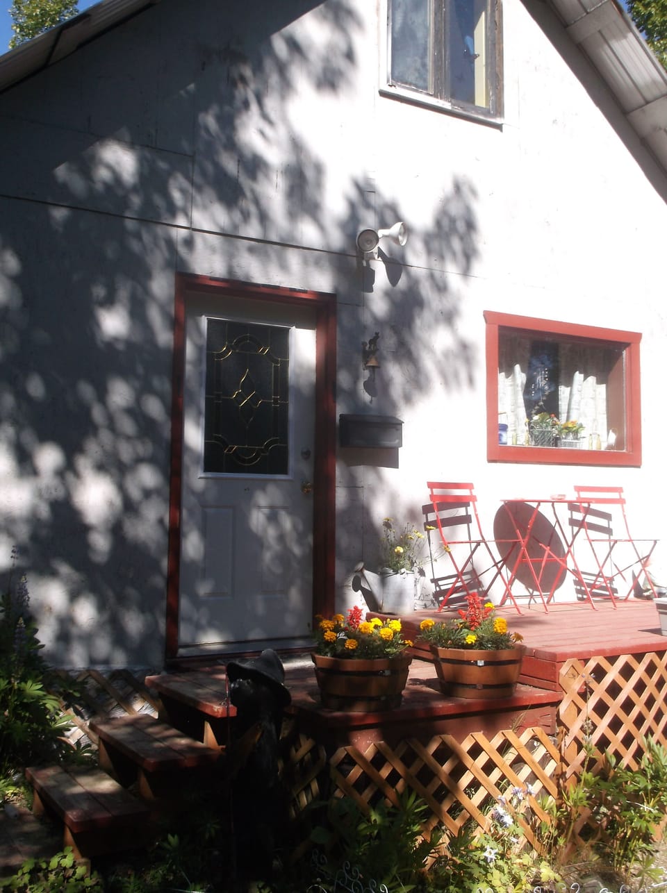 A clean cozy cabin feel throughout, with many handcrafted items to welcome you.