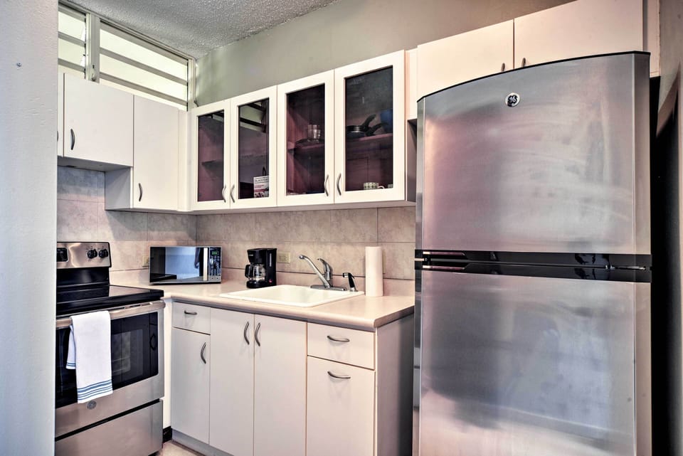 Kitchen | Coffee Grinder | Crockpot | Drip Coffee Maker | Microwave