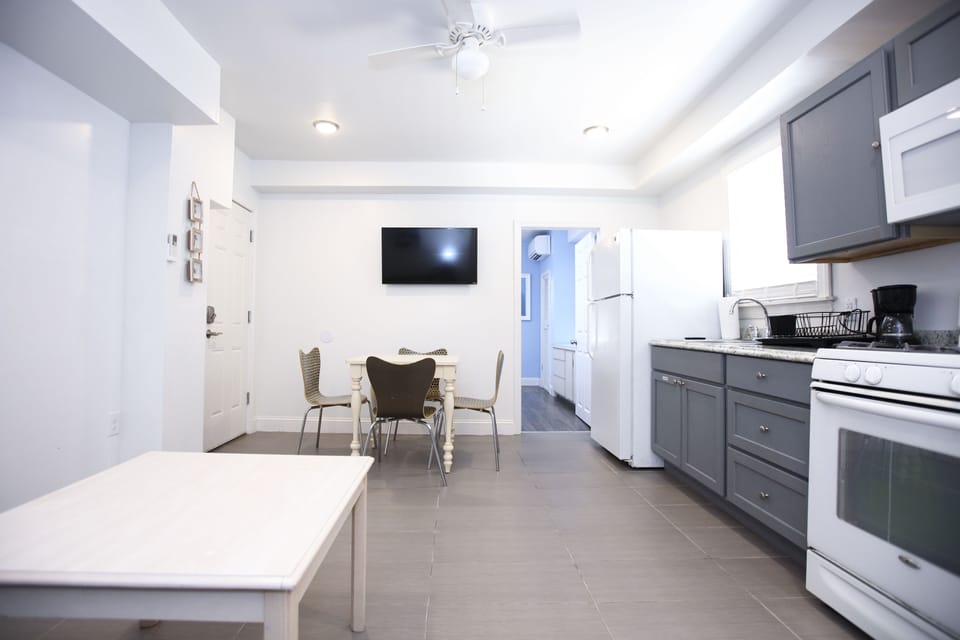 Apartment, 1 Bedroom, Non Smoking (West SIde) | Living area | LED TV