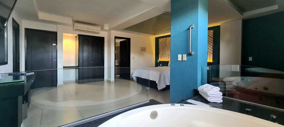 Comfort Suite, 1 Queen Bed | Desk, blackout drapes, iron/ironing board, free WiFi