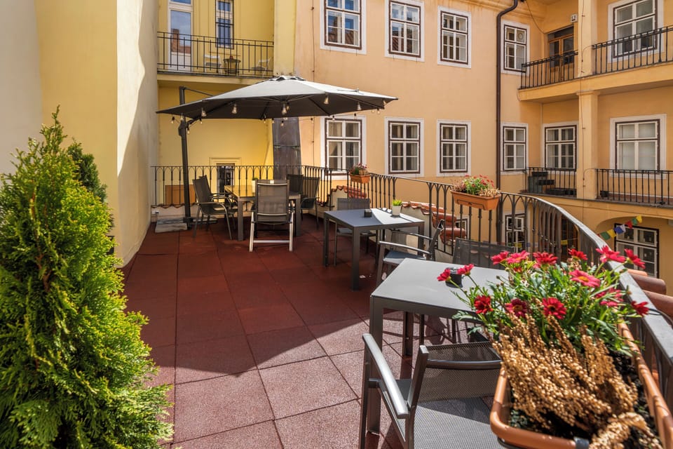 Shared terrace for all guests in the courtyard on the 1st floor