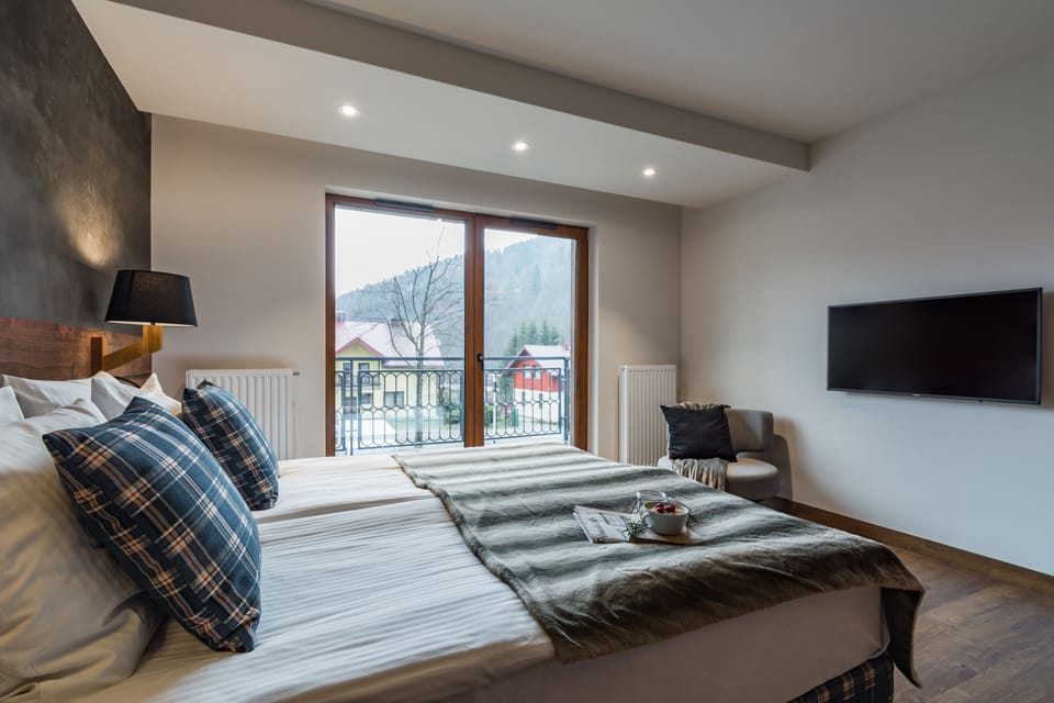 In-room safe, blackout drapes, soundproofing, iron/ironing board