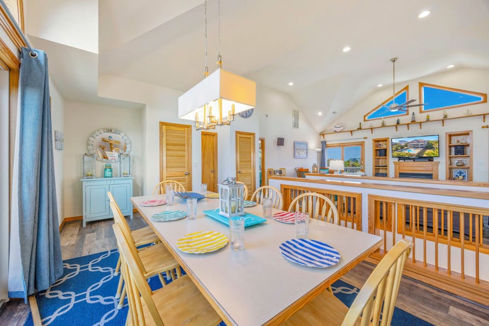 Surf or Sound Realty - 393 - Sandfiddler - Dining Area -4
