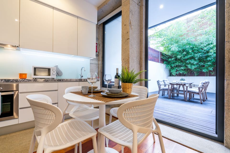 Family Apartment, Terrace | Private kitchen | Full-size fridge, microwave, oven, stovetop