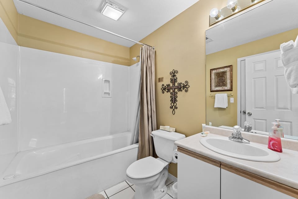 Nature's Mix 2 Bedroom Condo by RedAwning Apartment in Branson