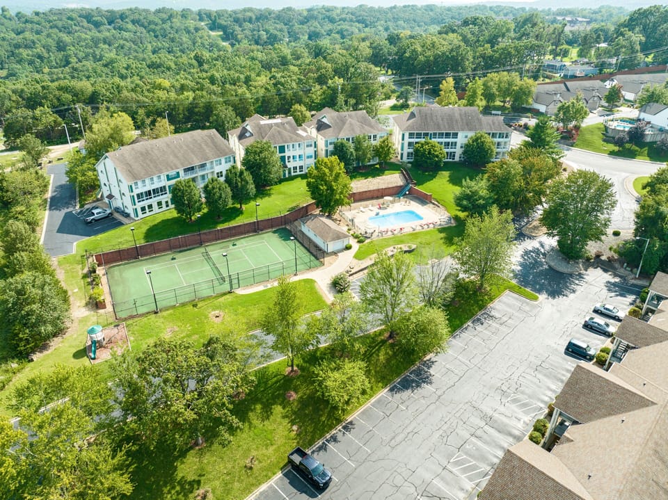 Condo, 2 Bedrooms | Exterior
