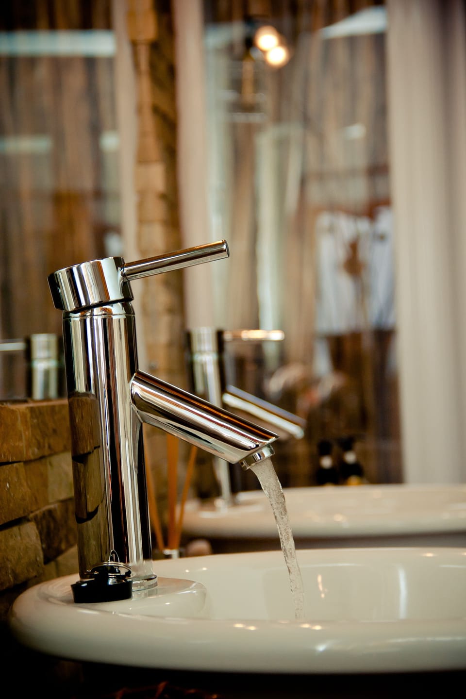 Bathroom sink